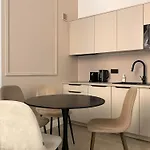 Visiting Apartments - Leszczynskiego